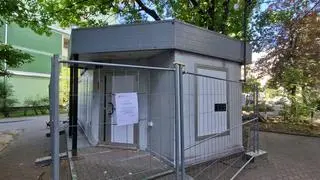 Nielegalny pawilon na Ochocie