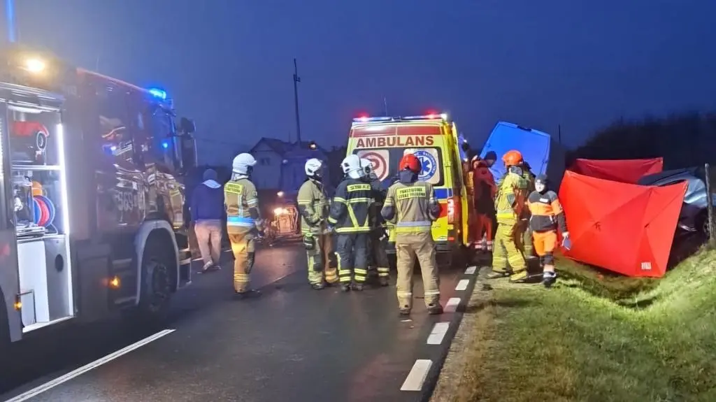 Wyprzedzał ciągnik rolniczy, nie żyje