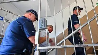 Mężczyźni zatrzymani w związku z pobiciem byłego ministra zdrowia Adama Niedzielskiego usłyszeli zarzuty 