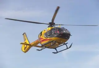 Młoda kobieta raniona nożem. Zatrzymano dwie osoby