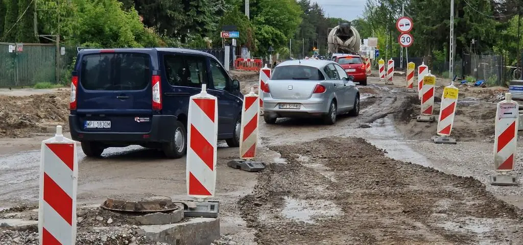 Z Konstancina do Piaseczna tylko objazdem. A tam ruch wahadłowy