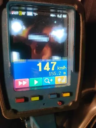 Kierowca pędził 147 kilometrów na godzinę