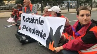 Aktywiści zablokowali aleję "Solidarności"