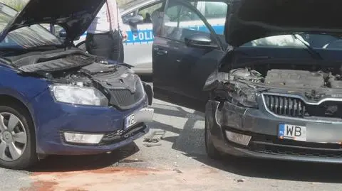 Zderzenie skód na Domaniewskiej. Jedna osoba w szpitalu