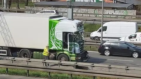 Zderzenie dwóch ciężarówek i ogromny korek na S8