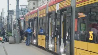 Tramwaj potrącił mężczyznę