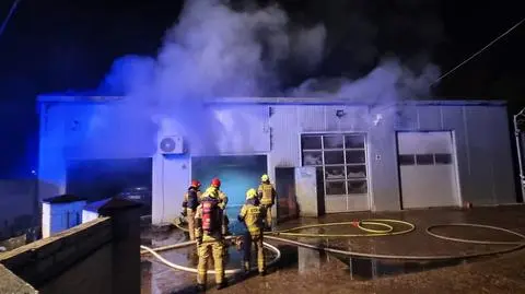 Pożar warsztatu samochodowego
