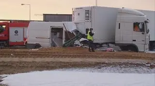 Zderzenie busa i ciężarówki