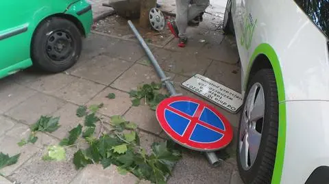 Wjechał w zaparkowane samochody i uciekł. Uszkodził pięć aut