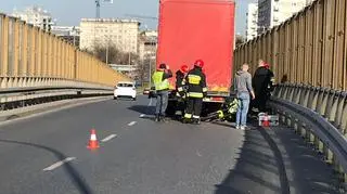 Wypadek na wiadukcie nad Czerniakowską