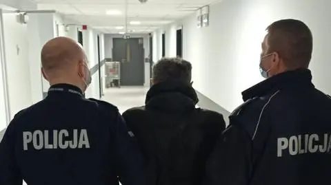 Przewoził ludzi, tankował "za darmo". Przyjechał po raz kolejny, wyjazd zablokowali mu pracownicy stacji