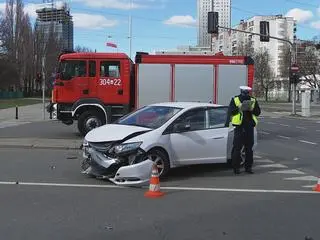 Zderzenie na skrzyżowaniu al. Jana Pawła II i ul. Stawki