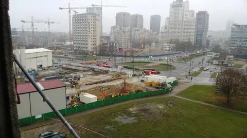Na budowie metra pękła rura z gazem 