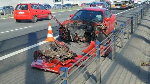 Zderzenie dwóch aut na S2