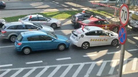 Kolizja w środku protestu. Utrudnień już nie powiększyła