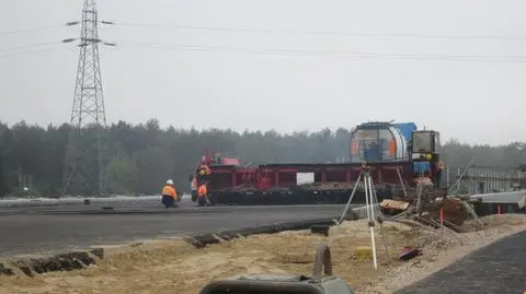 Obwodnica Marek wciąż zamknięta. Urzędnicy: winna pogoda