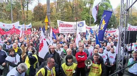 1,5 tysiąca pocztowców protestowało w centrum