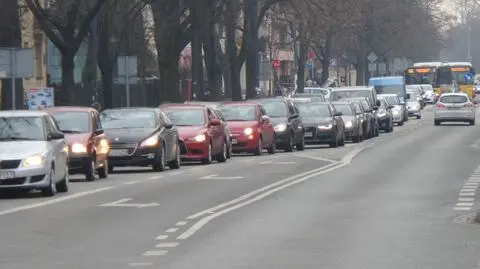 Saska Kępa w korku. "Przestraszyli się tłoku na Miedzeszyńskim"