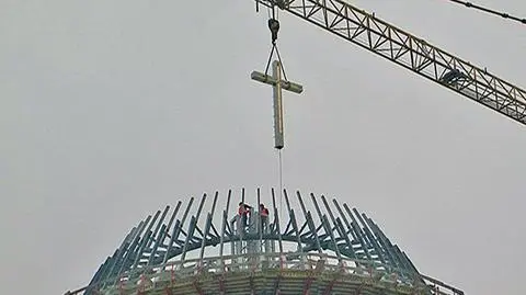 Centrum Opatrzności: Pomóżcie! Dzielnice: Nie mamy pieniędzy