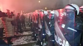 Protestujący dotarli na Mickiewicza