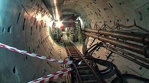 Zobacz, jak powstaje tunel pod dnem Wisły