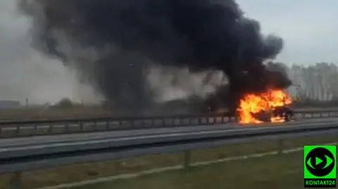 Pożar na A2. Auto doszczętnie spłonęło