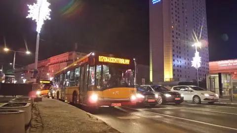 Zamknięte stacje Centrum i Śródmieście. Sprawdź, jak wrócić z sylwestra