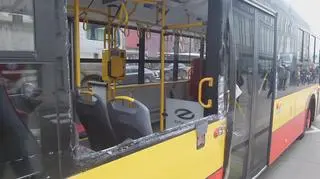 Zderzenie autobusów przy metrze