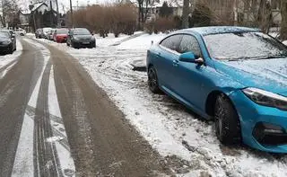 Kierowca miał uszkodził kilka aut zaparkowanych na ulicy Goplańskiej