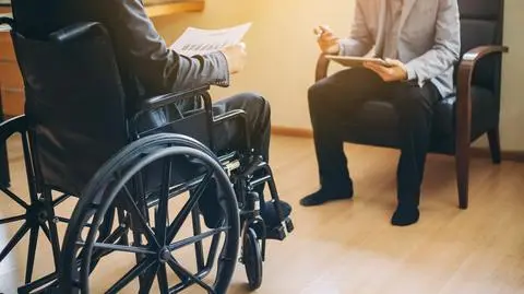 Co z orzeczeniami o niepełnosprawności, gdy komisje lekarskie nie odbywają się? Odpowiada "Koronawirus. Raport"