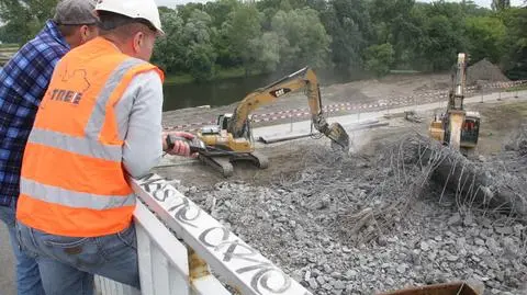 Estakady Łazienkowskiej obrócą się w pył 