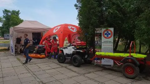 Ze specjalistycznym sprzętem pójdą do lasu. W poszukiwaniach