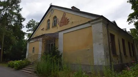 "Czerwony Dwór" w rejestrze zabytków. W czasie wojny polsko-bolszewickiej działał w nim szpital polowy
