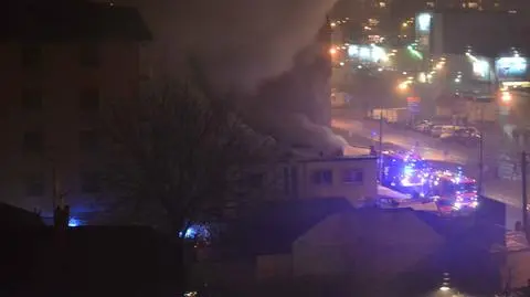 Sylwester z pożarami: bar na Bemowie, magazyn na Tarchominie