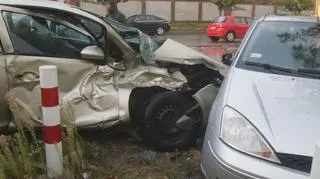 Zderzenie tramwaju i samochodu osobowego