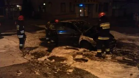 Pożar samochodu na Płowieckiej