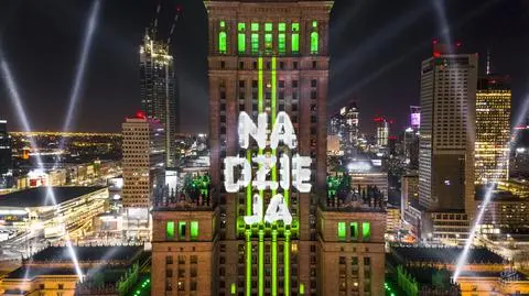 Sylwestrowa iluminacja na Pałacu Kultury i Nauki