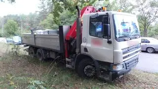 Zderzenie ciężarówki i samochodu osobowego w Rembertowie