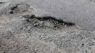 Dziurawe skrzyżowanie na Swojskiej