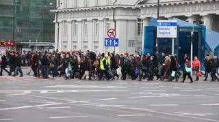 Pasażerowie nadal korzystają z tramwajów