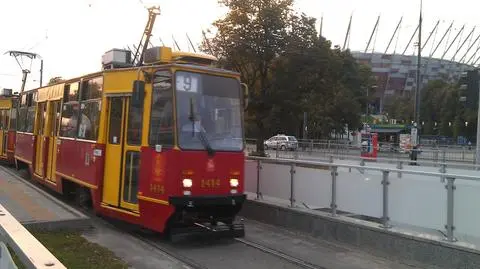 Zostaw samochód w garażu, dziś komunikacja za darmo