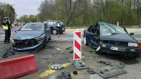 "Zawracał w niedozwolonym miejscu". Skończyło się wypadkiem