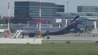 Samolot Aerofłotu na płycie lotniska