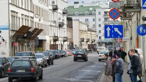 Ząbkowska jak Nowy Świat?  W weekendy ma być deptakiem