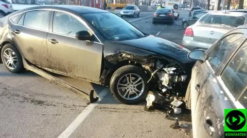 Zderzenie aut na Woronicza. Cztery samochody uszkodzone