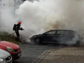 Pożar samochodów na Umińskiego