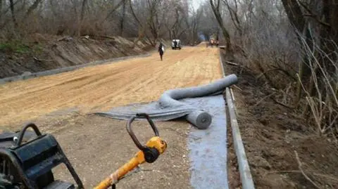 Nad Wisłą budują "autostradę" dla rowerów