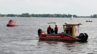 Poszukiwania mężczyzny na jeziorze Zegrzyńskim