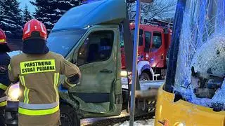 Zderzenie auta dostawczego z tramwajem