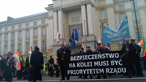 Kolejarze przeszli przez stolicę